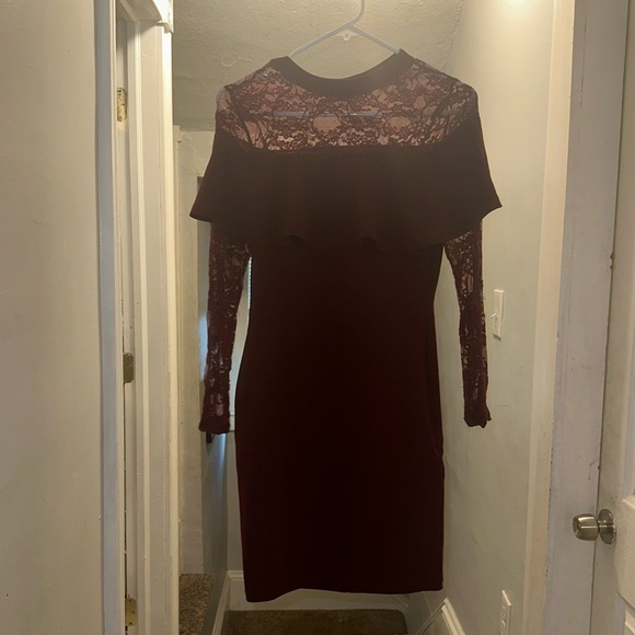Burgundy mesh long sleeve dress - Picture 1 of 3